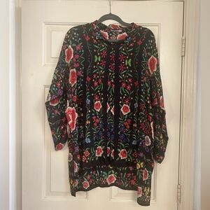 Johnny Was 100% Silk Habotai Oversized Button Blouse Floral Print Black Size S